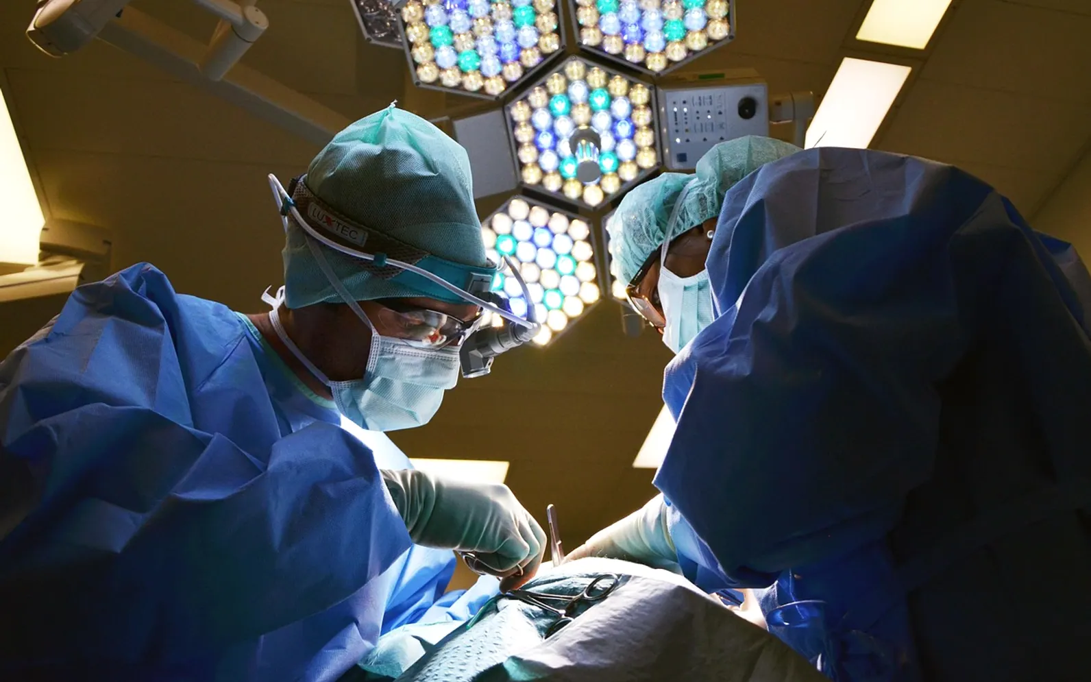 Doctor, surgeon and operation
